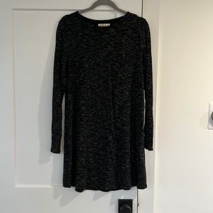 Fleece lined, long sleeve, heathered A&F dress.